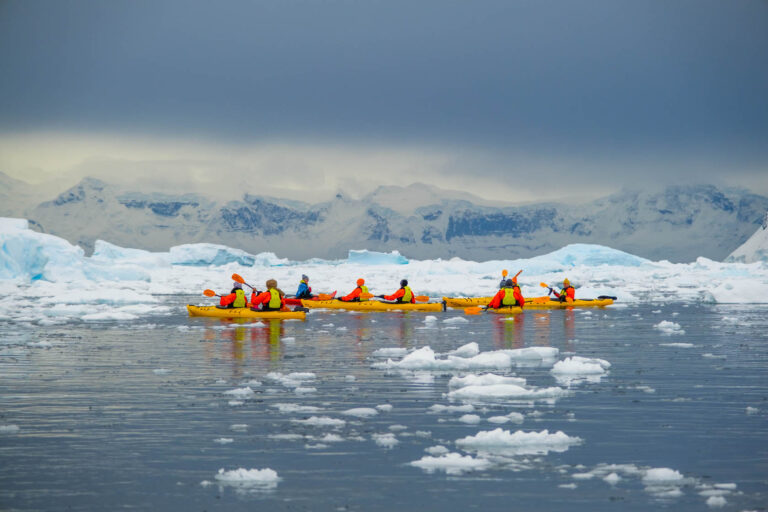 kayaking-in-antarctica